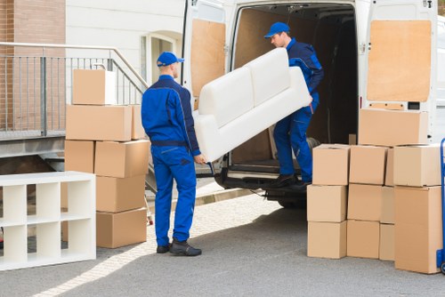 Flexible moving support for homes and small businesses in Winchmore Hill