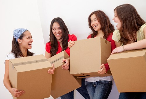 Home moving service in Winchmore Hill with local residential property context