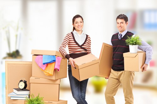House movers planning a local home move in Winchmore Hill